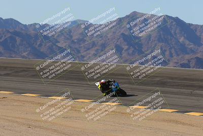 media/Mar-21-2025-CVMA Friday Practice (Fri) [[30cd4fe323]]/2-Racer 1/Session 2 (Bowl)/